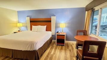 Room, 1 King Bed, Non Smoking