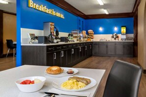 Free daily buffet breakfast 