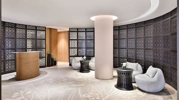 Couples treatment room(s), hot tub, steam room, body treatments