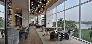 3 restaurants, breakfast, lunch, dinner served; Asian cuisine