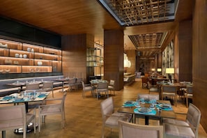 3 restaurants, breakfast, lunch, dinner served; Asian cuisine