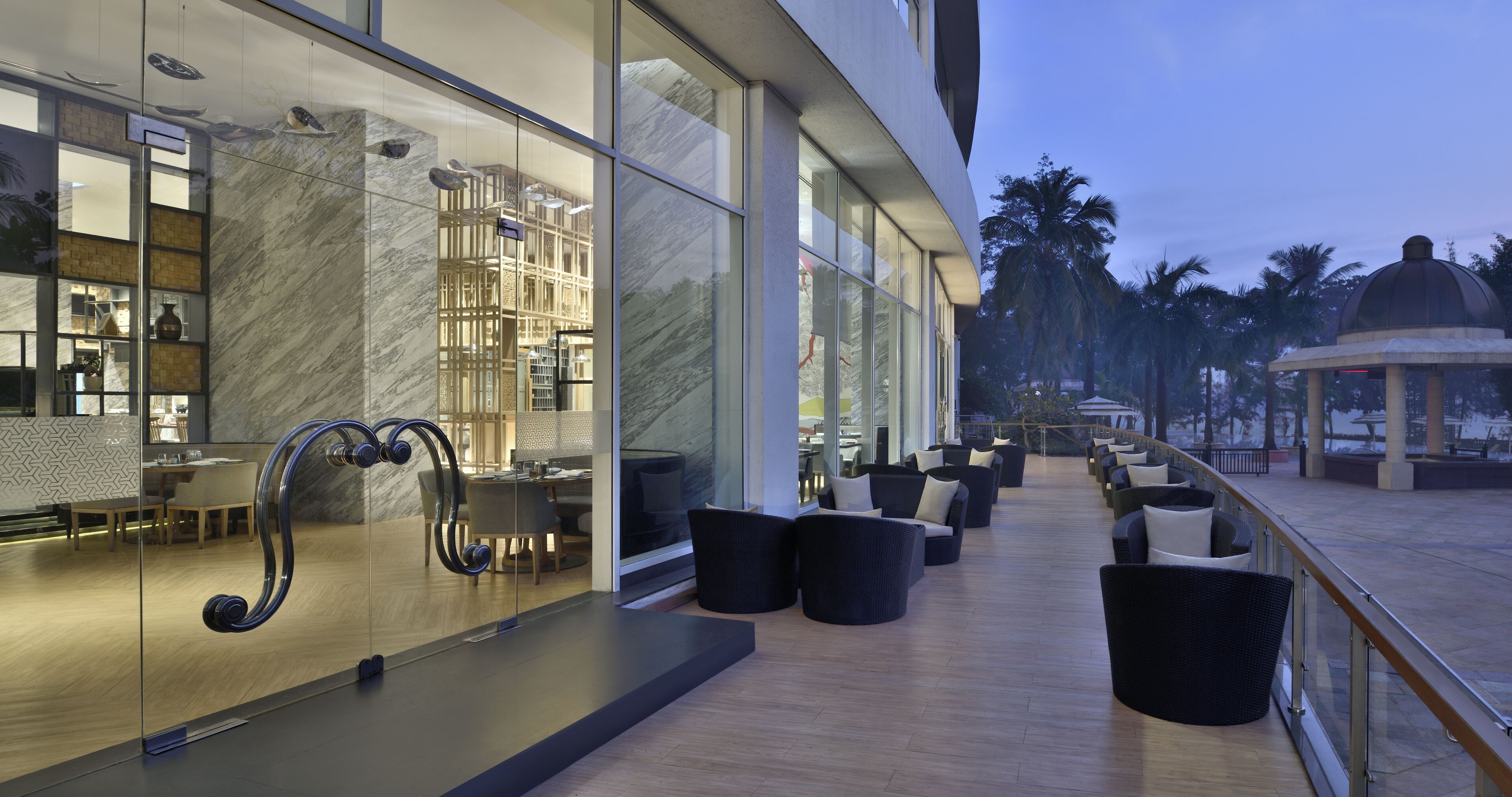 3 restaurants, breakfast, lunch, dinner served; asian cuisine