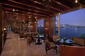 3 restaurants, breakfast, lunch, dinner served; Asian cuisine