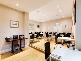 Daily continental breakfast (GBP 4 per person)