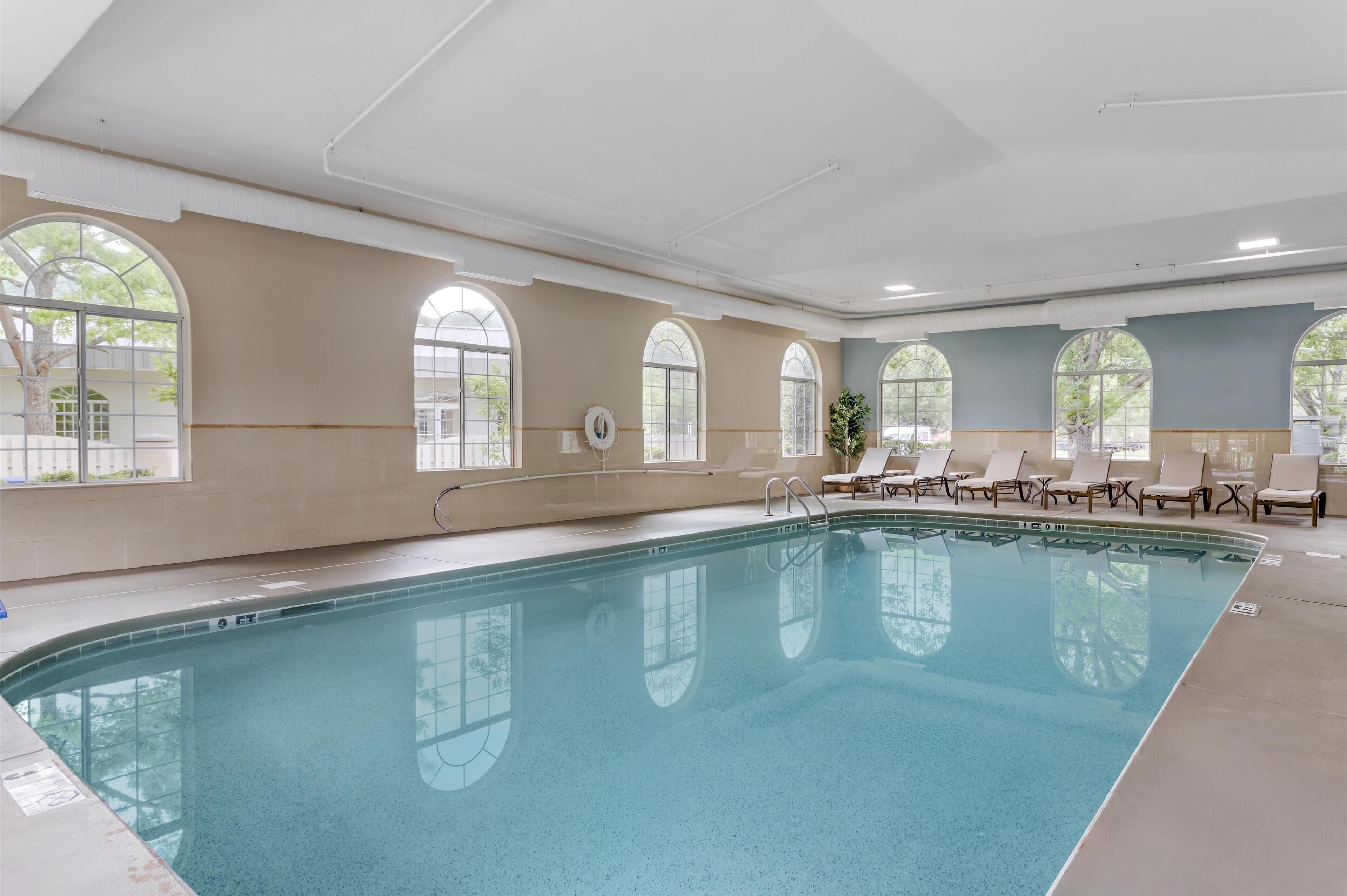 indoor pool, open 10:00 am to 10:00 pm, pool loungers
