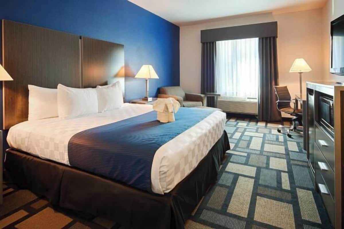 In-room safe, desk, laptop workspace, blackout curtains