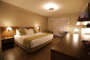 Business Class | Minibar, desk, free cribs/infant beds, free WiFi