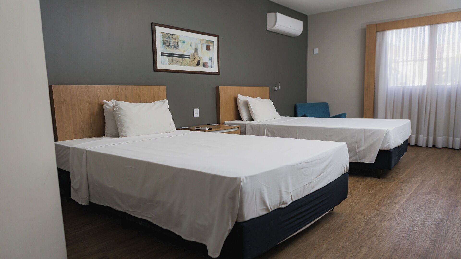 Superior Twin Room | Minibar, desk, free WiFi, bed sheets