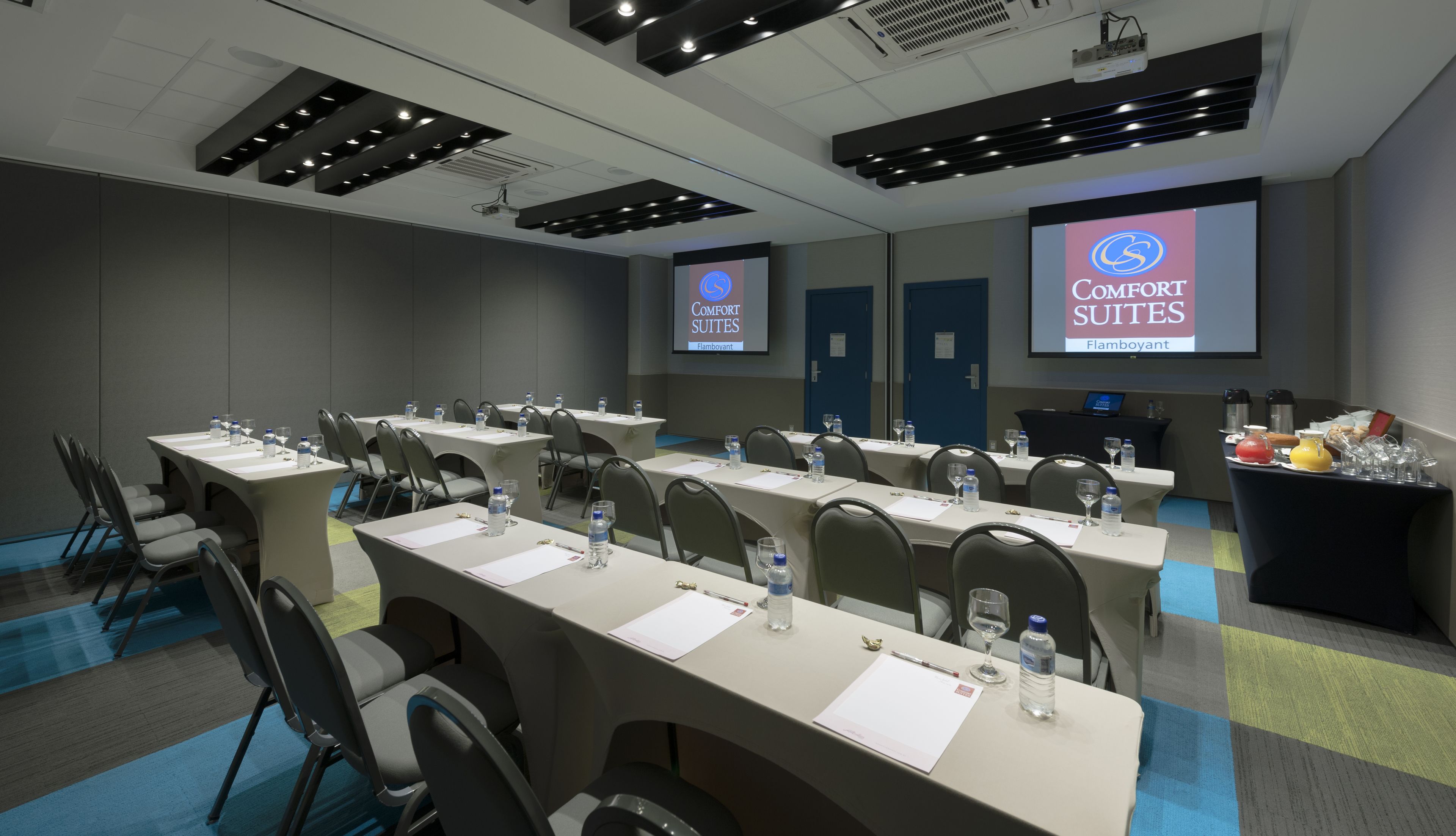 Foto - Comfort Suites Flamboyant Goiânia