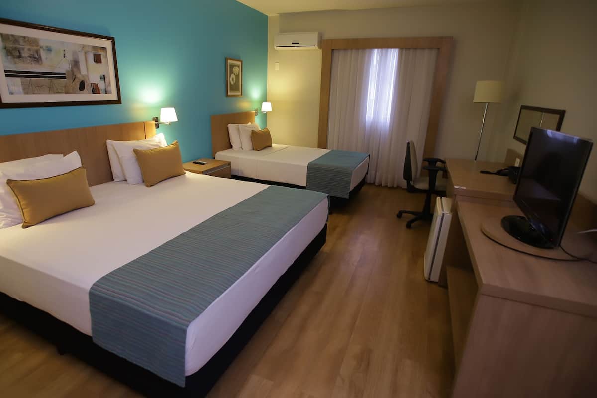 ミニバー、デスク、WiFi (無料)、ベッドシーツ