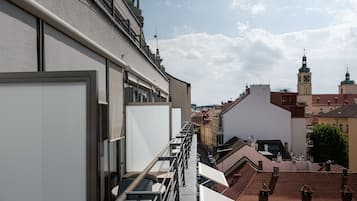 Deluxe Room, Balcony | Terrace/patio