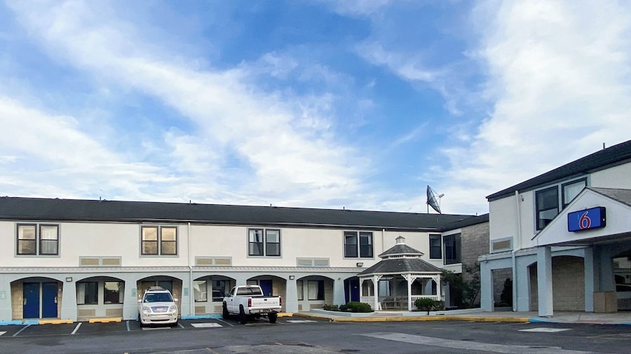 Motel 6 Newark, DE