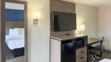 Blackout curtains, free WiFi, bed sheets