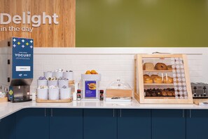 Free daily continental breakfast