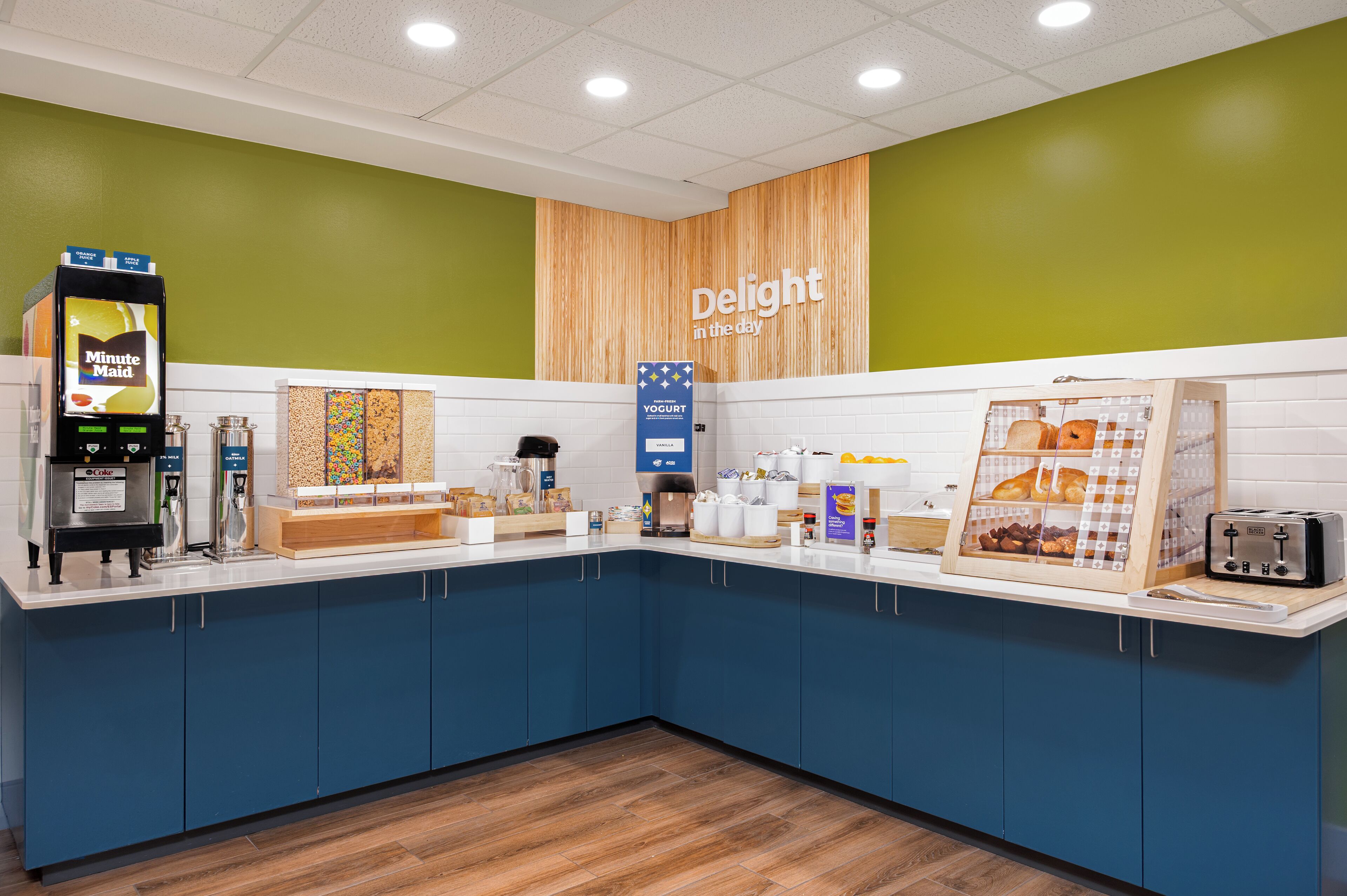 Free daily continental breakfast