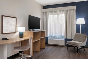 Sengetøy av topp kvalitet, dundyner og senger med overmadrass