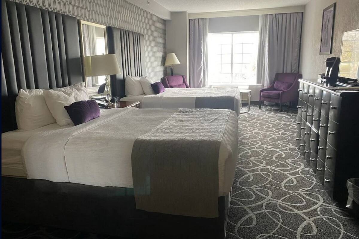 1 bedroom, premium bedding, pillow-top beds, in-room safe