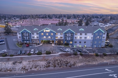 Comfort Suites Redmond Airport