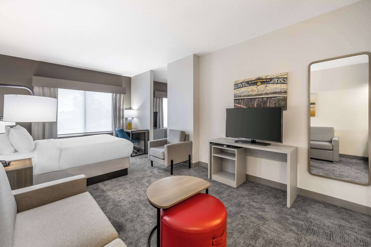 suite, 2 queen beds, non smoking, kitchen | premium bedding, individually decorated, individually furnished, desk