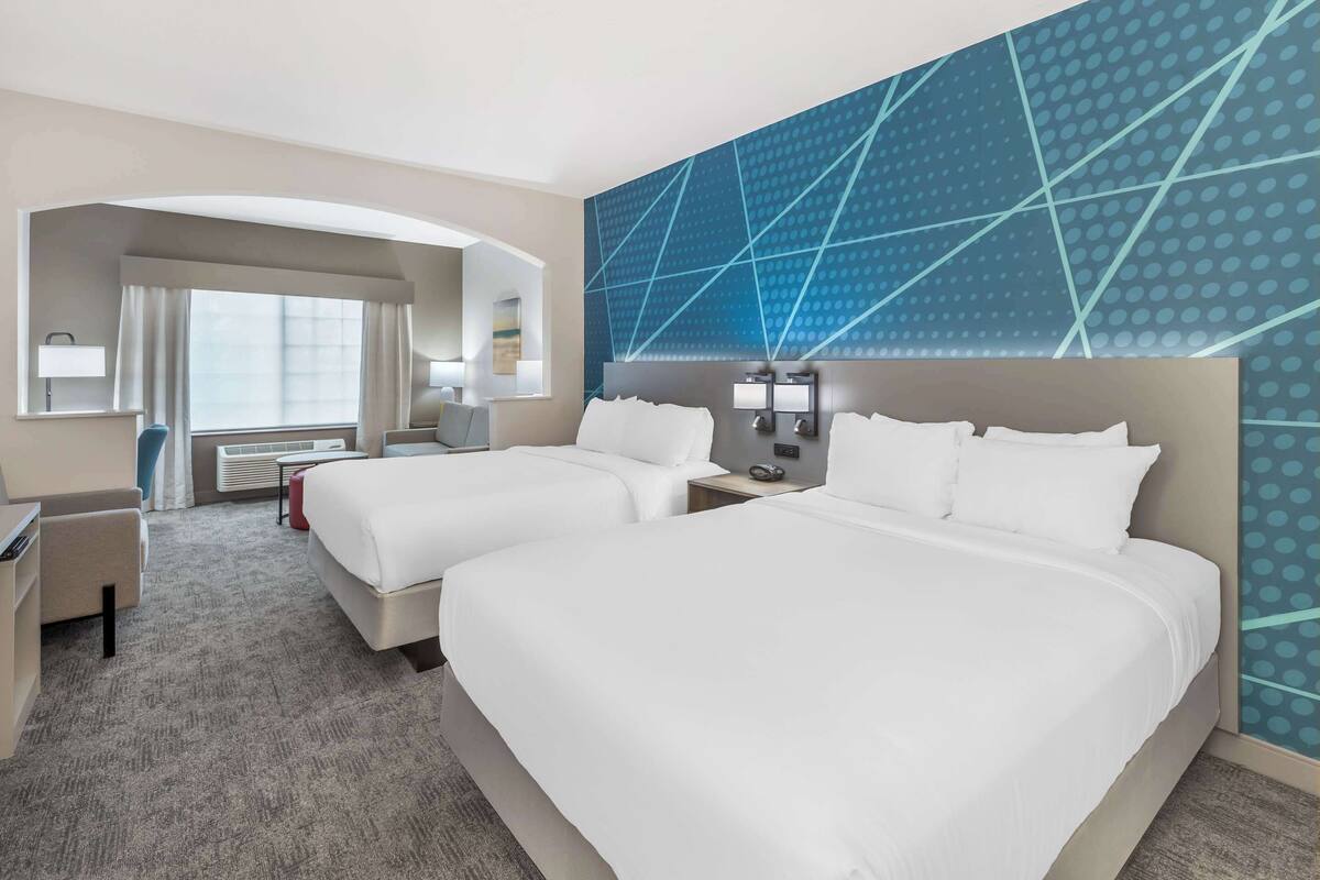 suite, 2 queen beds, non smoking | premium bedding, individually decorated, individually furnished, desk