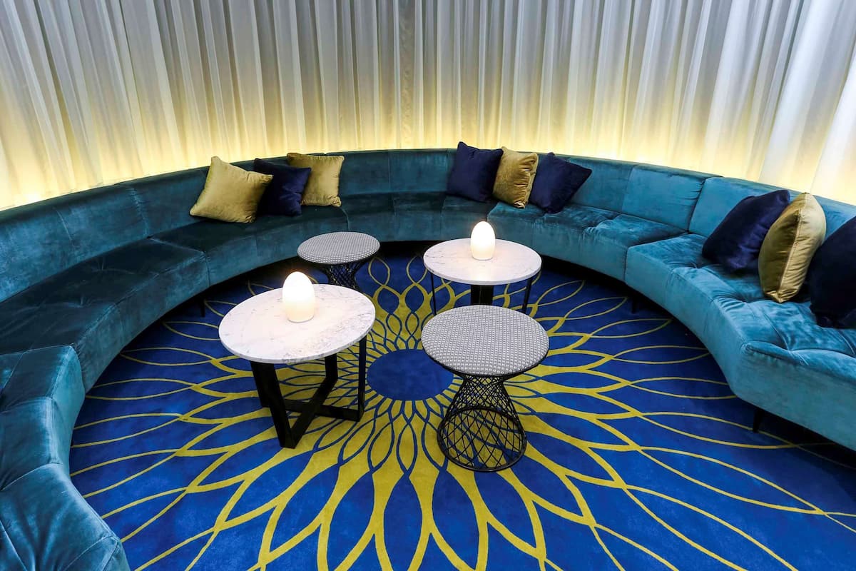 6 restaurants, breakfast, lunch, dinner served; mediterranean cuisine