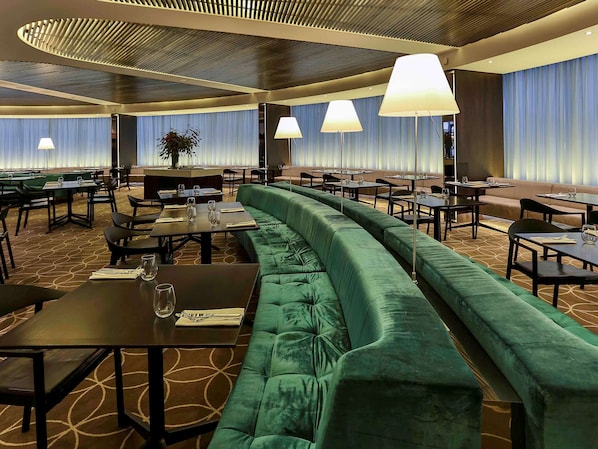 6 restaurants, spécialités Cuisine méditerranéenne