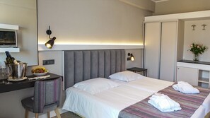 Executive Double Room (Acropolis View)