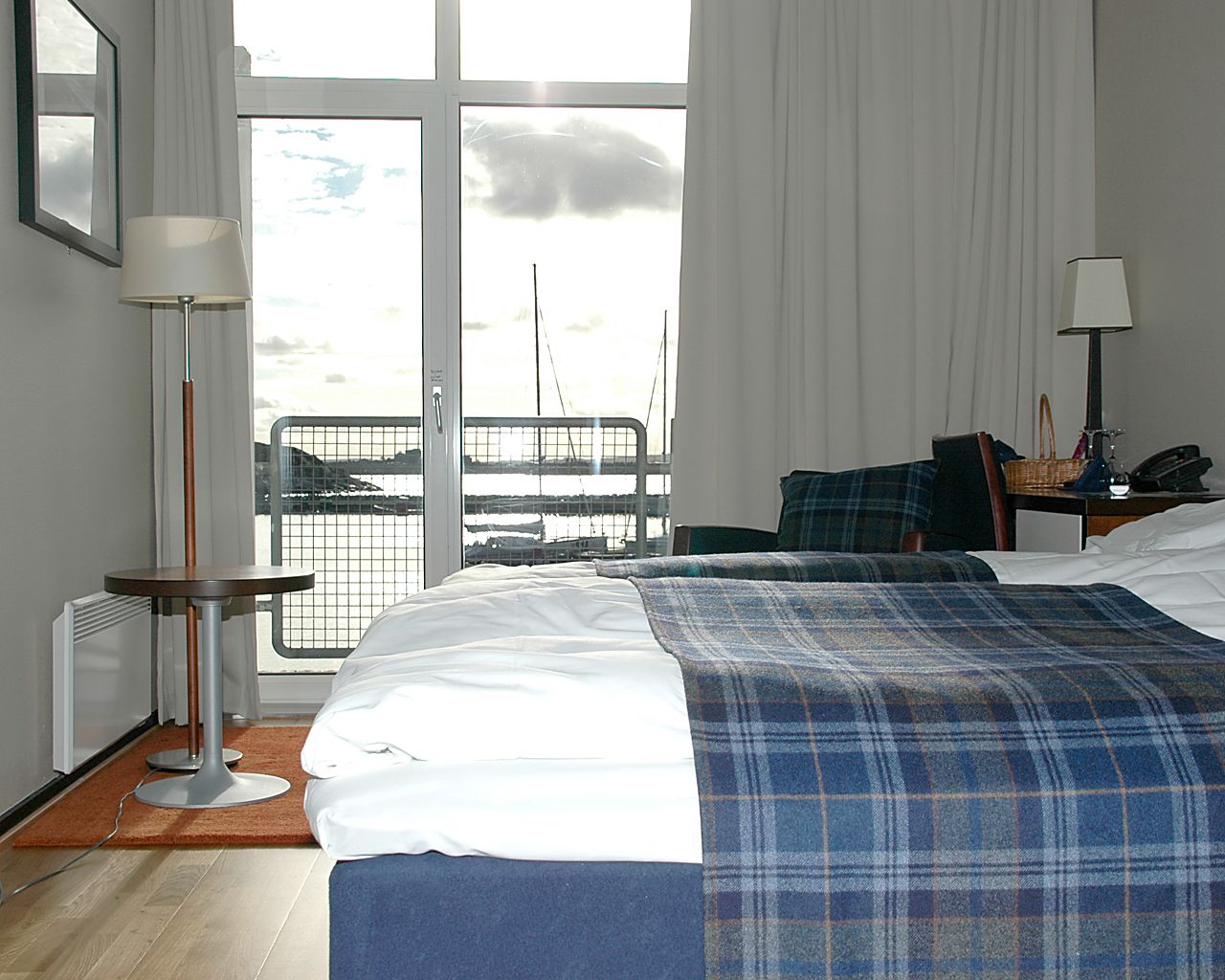 Ropa de cama de alta calidad, edredón y camas con pillow-top 