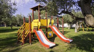 Children's play area - outdoor