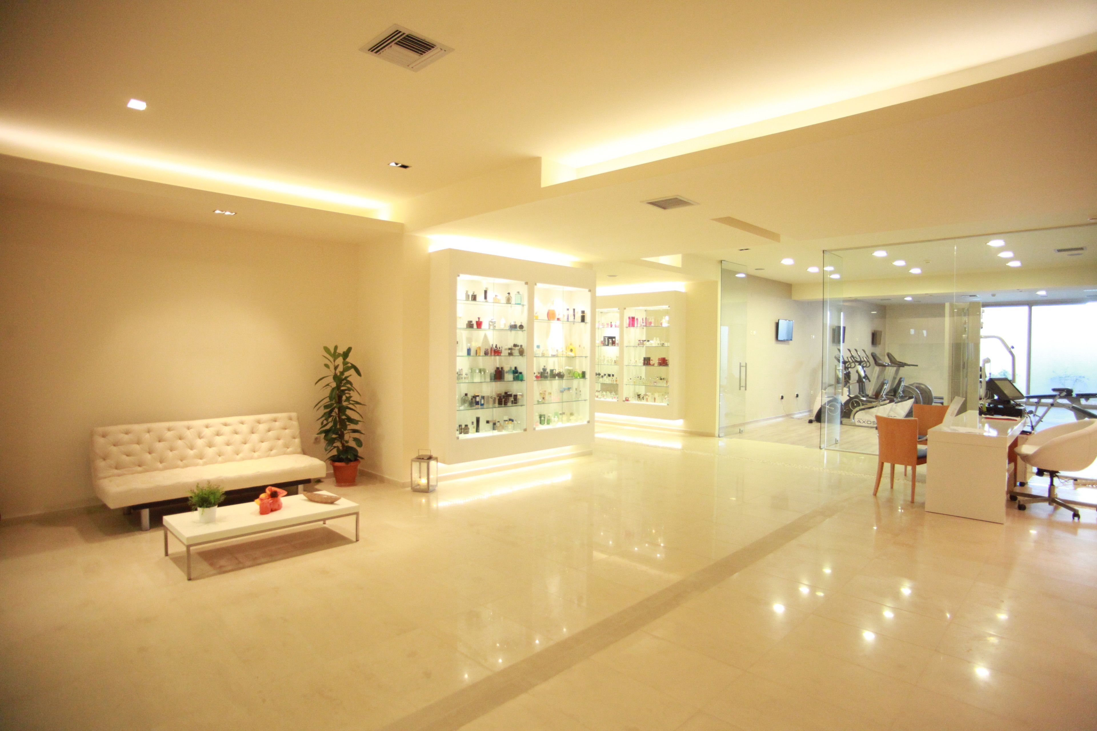 Sauna, hot tub, Turkish bath/hammam, body treatments, hydrotherapy