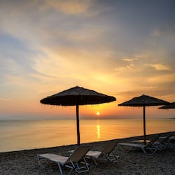 Private beach, sun-loungers, beach umbrellas, beach towels