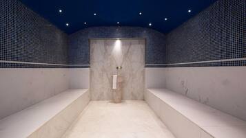 Sauna, bain à remous, hammam, soins corporels, soins d'hydrothérapie