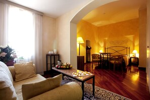 Suite – junior | Oppholdsområde | LCD-TV og filmkjøp