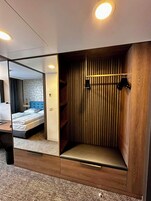 Comfort Double Room, Non Smoking, Aircondition | Hypo-allergenic bedding, minibar, in-room safe, desk