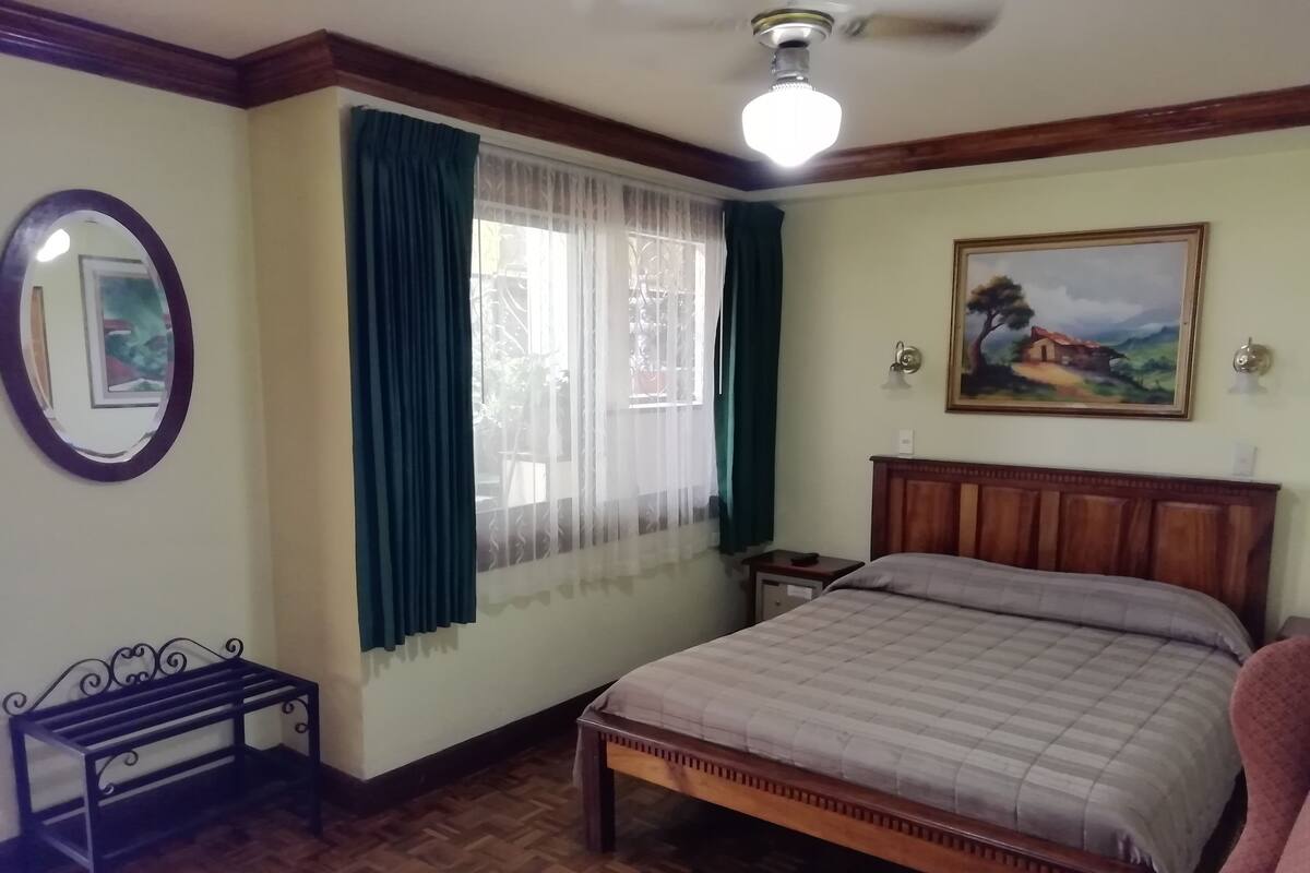 Standard Room | In-room safe, free WiFi, bed sheets