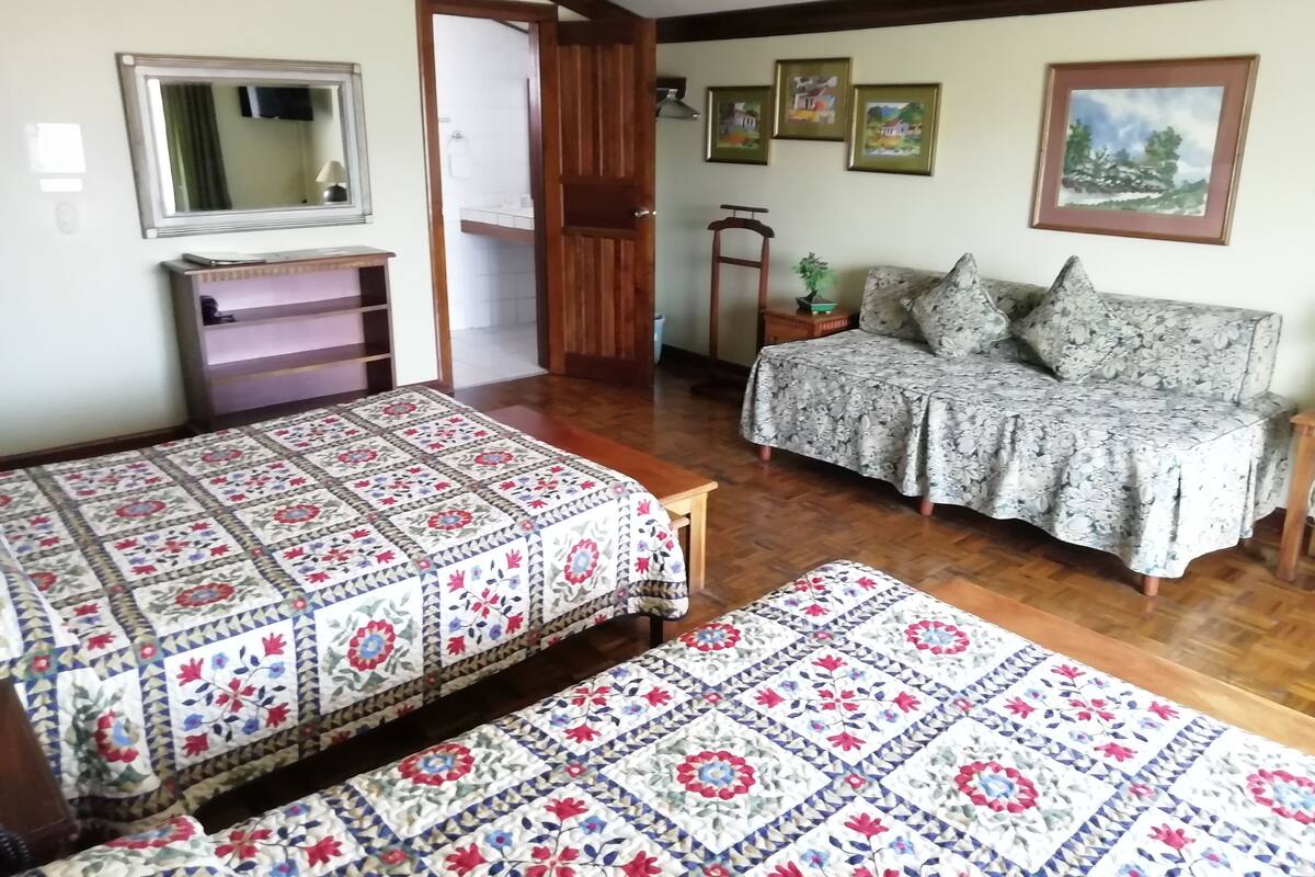 Superior Room | In-room safe, free WiFi, bed sheets