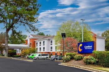 Comfort Inn & Suites Buford near Mall of Georgia