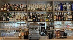 Bar (in der Unterkunft)