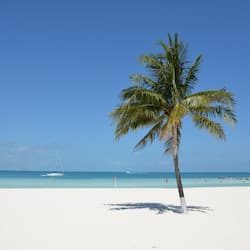 Private beach, white sand, sun loungers, beach umbrellas