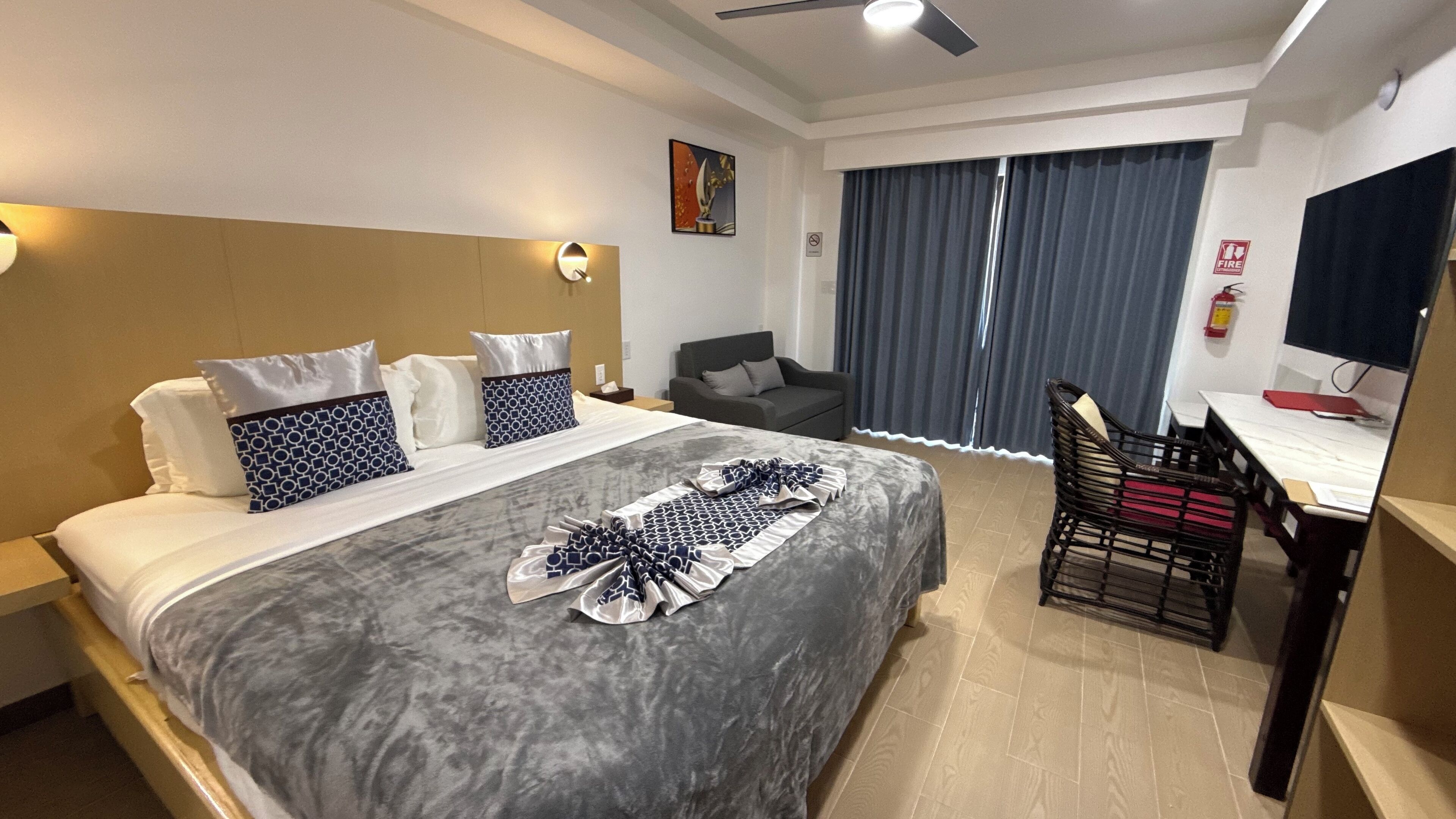Classic Studio | In-room safe, free WiFi, bed sheets, alarm clocks
