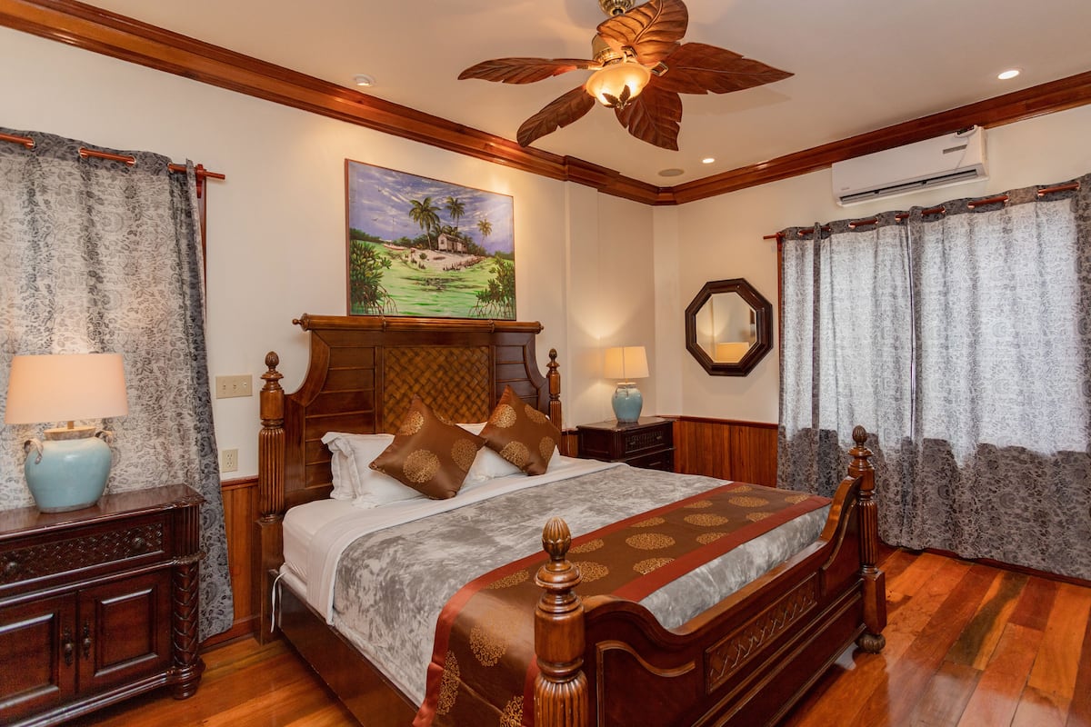 2 Bedroom Condo