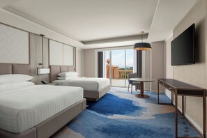 Palace Suite, 1 Double Bed | Minibar, in-room safe, desk, laptop workspace