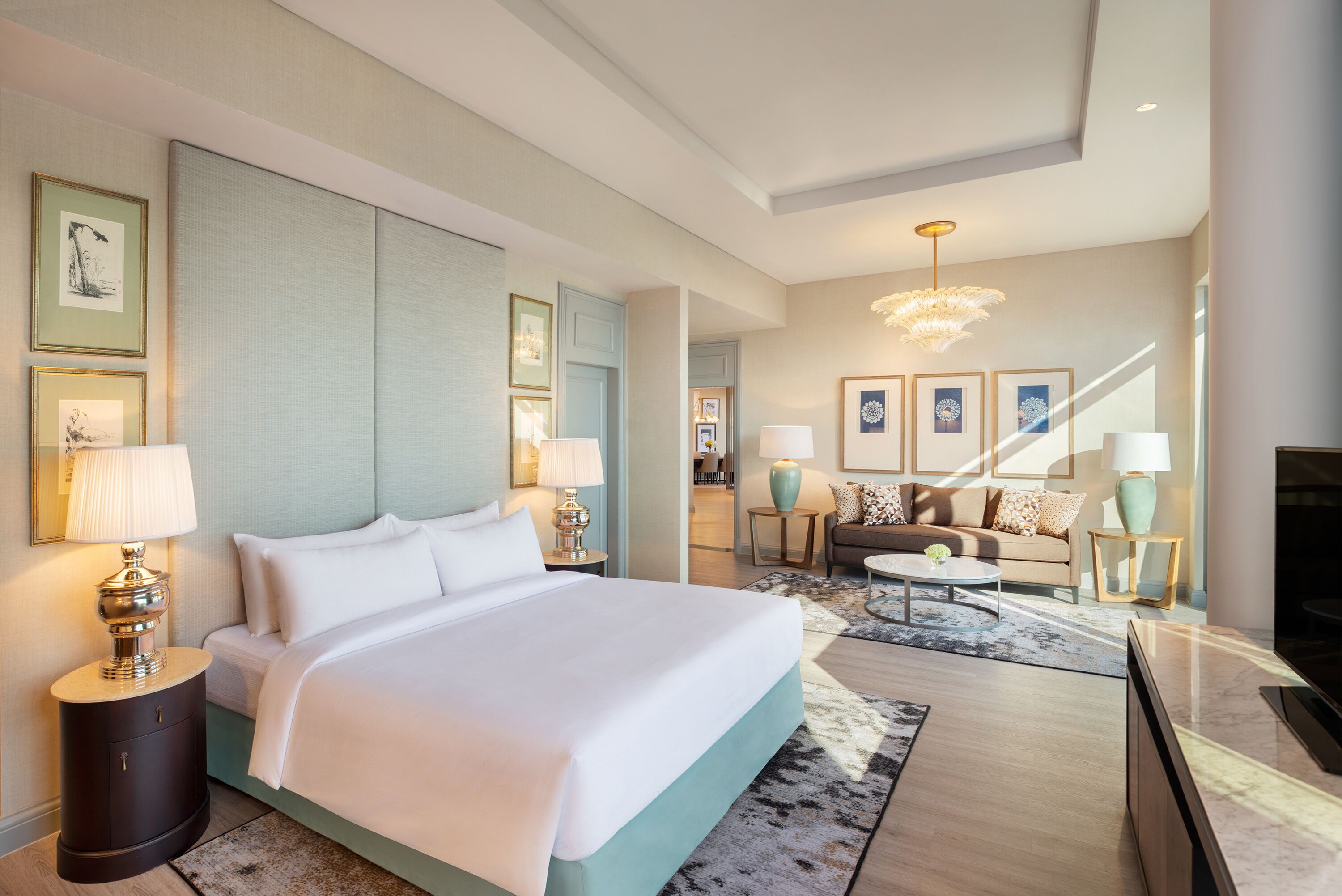 Suite – executive, 2 soverom | Sengetøy av topp kvalitet, dundyner, senger med overmadrass og minibar