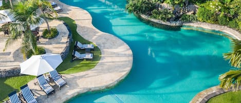 Outdoor pool, pool umbrellas