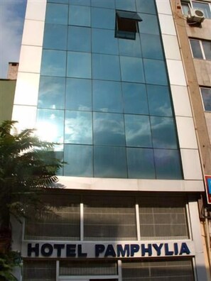 Minibar, free cots/infant beds, rollaway beds, free WiFi - Pamphylia (Istanbul)