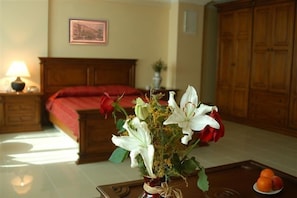 Dubbelrum | Minibar, gratis barnsängar, extrasängar och gratis wi-fi