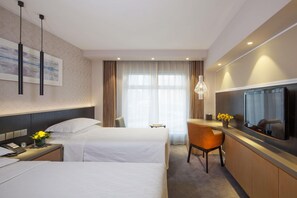 Hypo-allergenic bedding, minibar, in-room safe, desk - Beijing Landmark Hotel (Beijing)