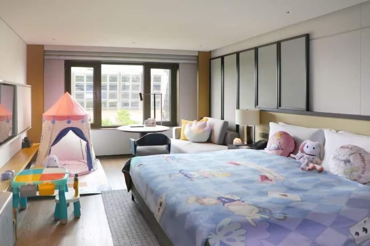1 bedroom, minibar, in-room safe, desk