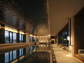 Indoor pool - Empark Prime Hotel Beijing (Beijing)