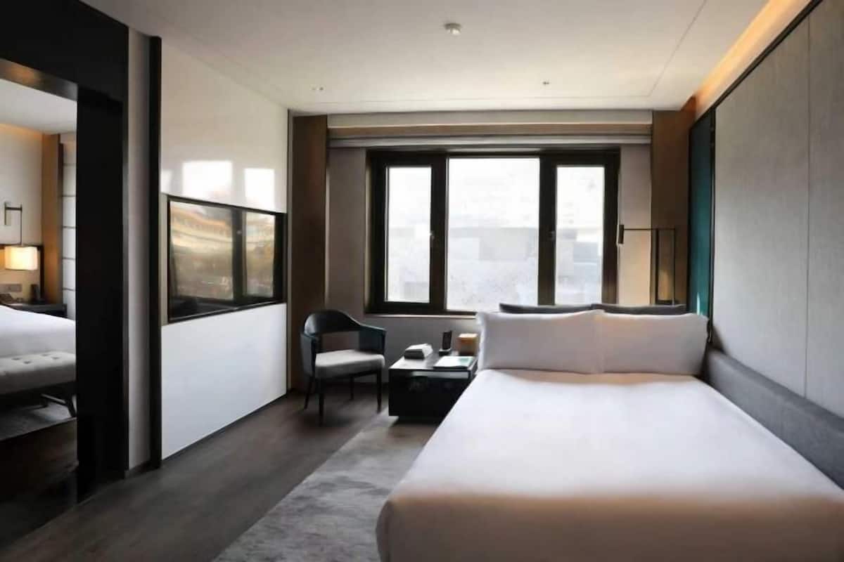 Minibar, in-room safe, desk, blackout drapes